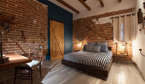 Queen Room