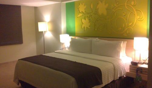 Standard King Room with Ocean View