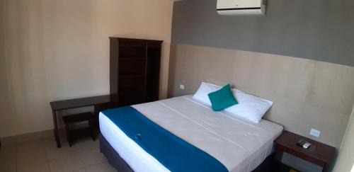 King Room with Lake View