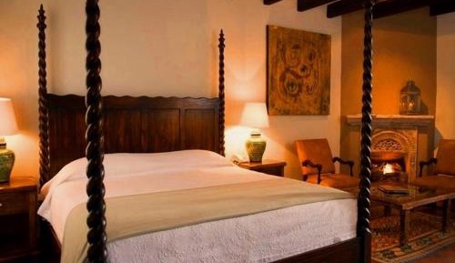 Deluxe King Suite