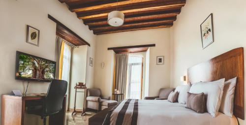 Suite with Balcony