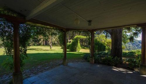 Villa with Garden View