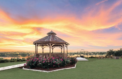 Marble Falls Hotel | La Quinta by Wyndham Marble Falls