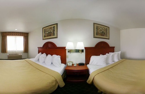 Marshall Hotel | Quality Inn Marshall