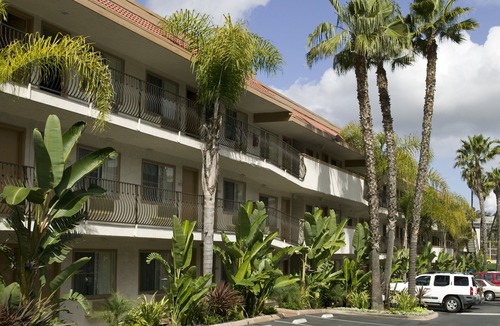 Mission Valley West Hotel | Days Inn by Wyndham San Diego Hotel Circle