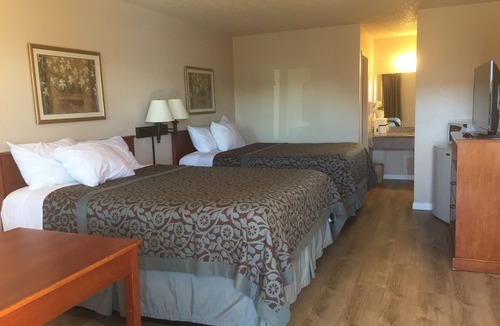 Taos Hotel | Days Inn by Wyndham Taos