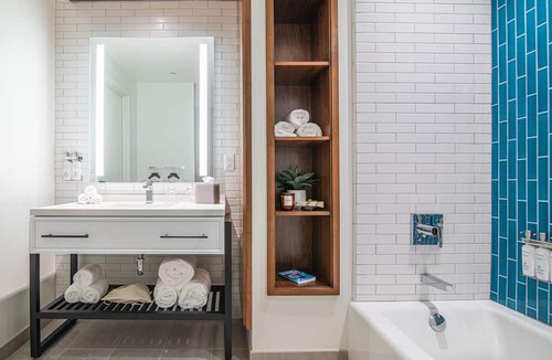 North Whisman Hotel | The Ameswell Hotel