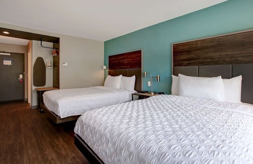 Grand Prairie Hotel | Tru by Hilton Grand Prairie