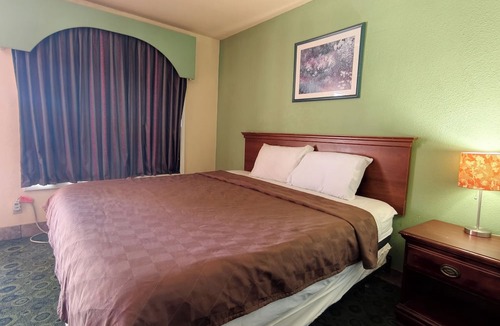 Elgin Hotel | Sunset Lodge Elgin Near U.S. 290 By Hotel O