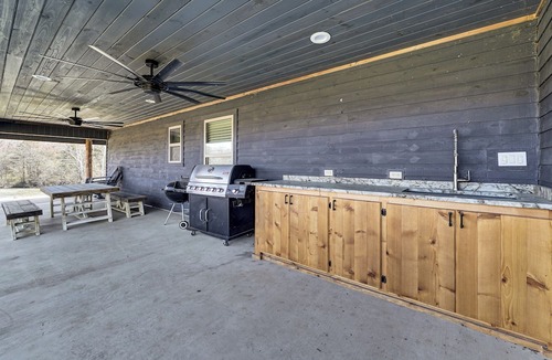 Gillham Cottage | Cossatot River Retreat: Home w/Fire Pit & Grill