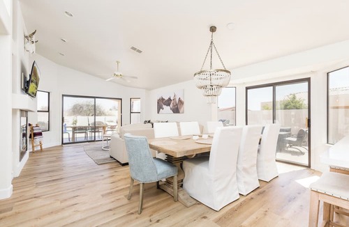Fountain Hills Cottage | Western Hills-private Pool-putting Green-games & More!