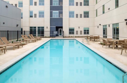 Clovis Hotel | Hyatt House Fresno Campus Pointe