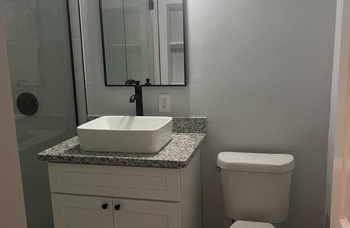 Chalmette Apartment | Charming 2-bedroom apartment with WiFi, AC in peaceful Chalmette