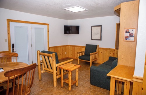 Hartshorn Hotel | Montauk Lodge