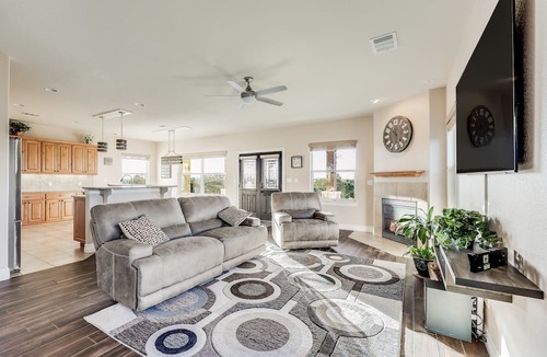 Highland Lake Estates House | Lake Travis - Hill Country Retreat - Lakefront parks & Boat ramp access