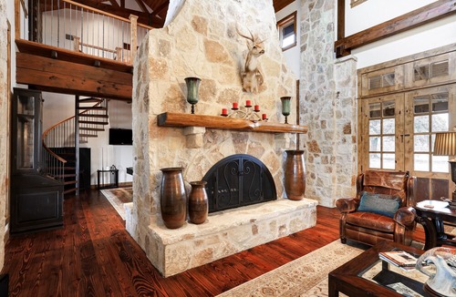 Bergheim House | Rusted Roof Ranch - A Birdy Vacation Rental