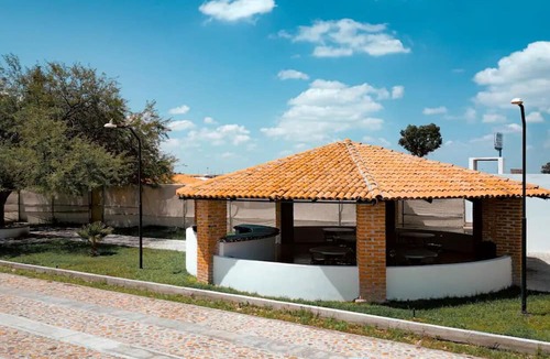Aguascalientes House | Coyotes Housing Services