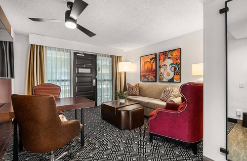 El Segundo Hotel | Embassy Suites by Hilton Los Angeles LAX South/El Segundo