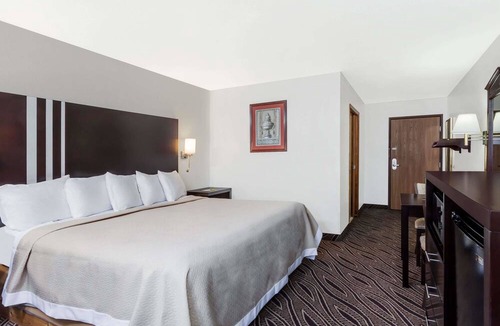 Dyersburg Hotel | Days Inn by Wyndham Dyersburg
