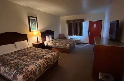 Kiowa Hotel | HiWay Inn Express Kiowa Hwy 69