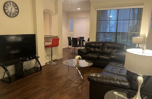 Nassau Bay Apartment | Elite & Luxurious Furnished Apartment by Kemah