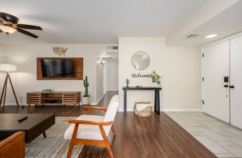 Mesa House | Cozy, private getaway with pool