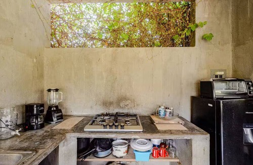 San Pedro Mixtepec House | Tropical Getaway in Open Bungalow