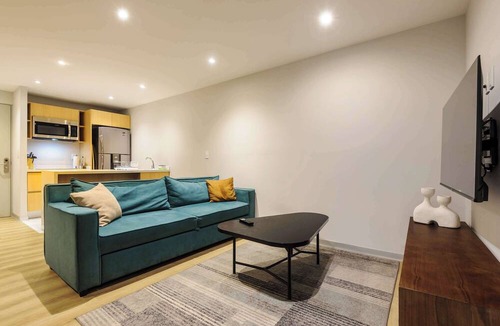 Roma Sur Apartment | w* | Beautiful 2BR w/AC in the Heart of Roma Sur
