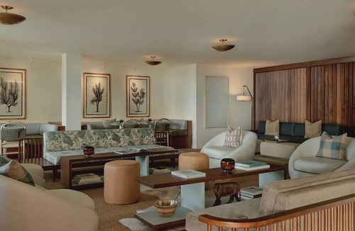 San Jacinto Hotel | Courtyard Pool + Rooftop Vibes | Double Queen Near Gulf