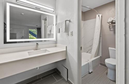 McComb Hotel | Motel 6 - McComb, MS