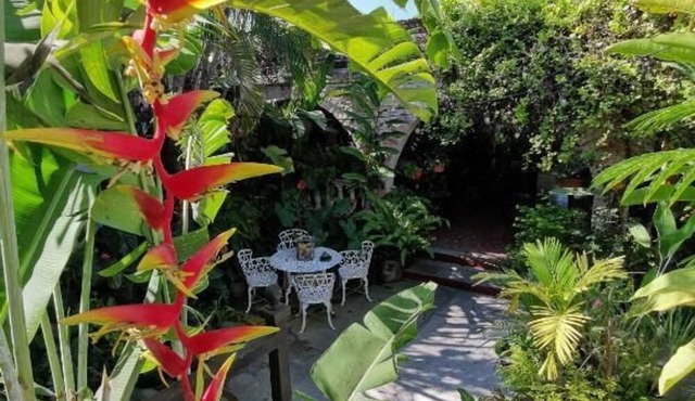 La Familia Hotel y Restaurante