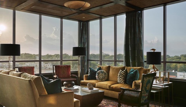 The Memphian, a Tribute Portfolio Hotel