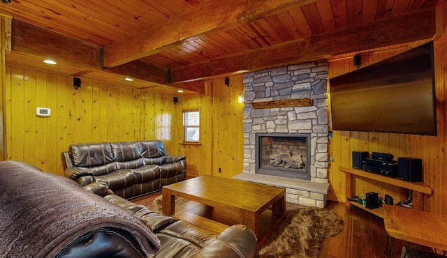 Primrose Cabin #709