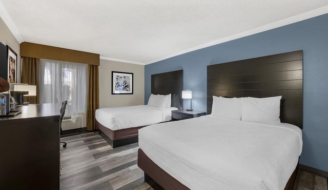Best Western Airport Albuquerque InnSuites Hotel & Suites