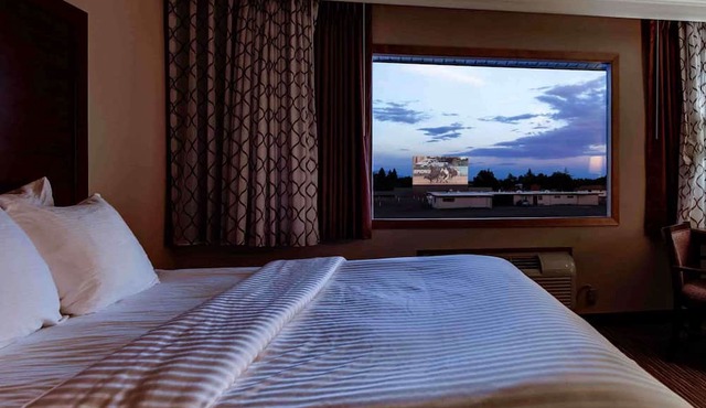 Best Western Movie Manor