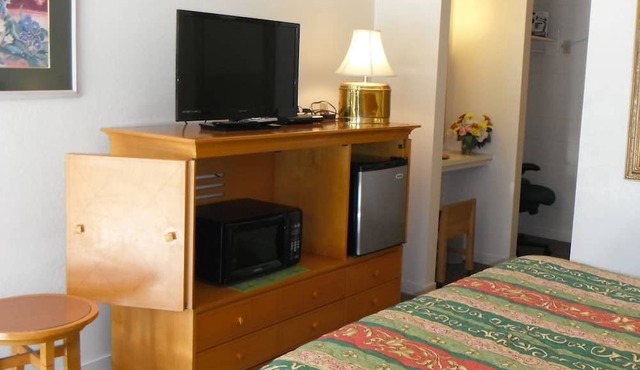 Colusa Riverside Inn