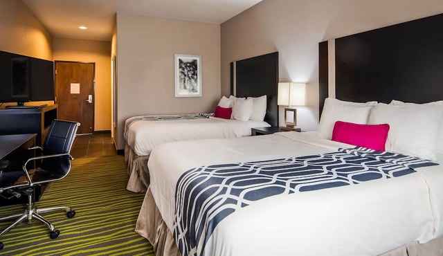 Best Western Plus Dilley Inn & Suites