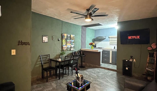 Mateo'S 501 Apartments
