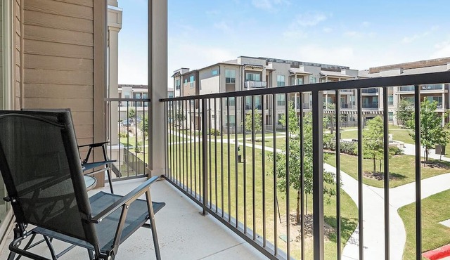 Landing | Incredible 1BD, Yoga Studio, Pool