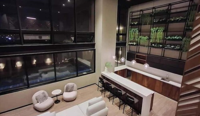 Modern Apartment in Zone 10 | 10 Minutes from the Airport