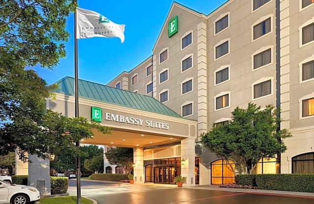 Embassy Suites by Hilton Dallas Near the Galleria